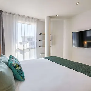 Aparthotel & Adagio, Vannes